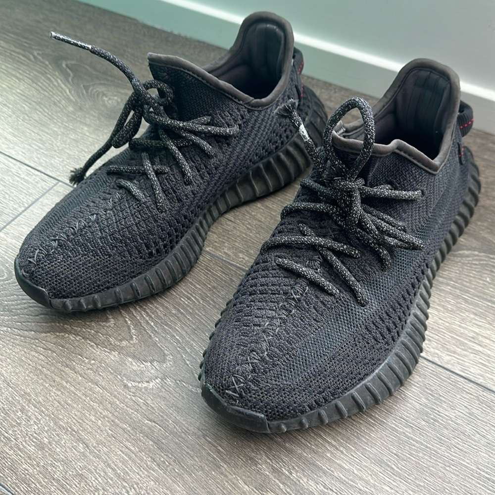 Yeezy Boost 350 V2